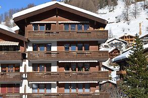 Mountain Exposure Luxury Chalets & Penthouses & Apartments