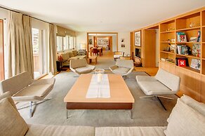 Mountain Exposure Luxury Chalets & Penthouses & Apartments