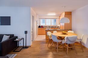 Mountain Exposure Luxury Chalets & Penthouses & Apartments