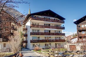 Mountain Exposure Luxury Chalets & Penthouses & Apartments
