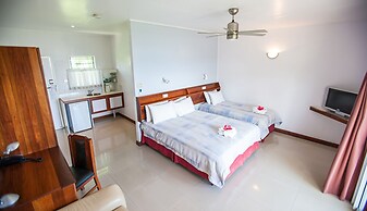 Madang Lodge Hotel