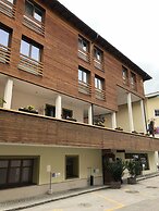 Goldener Adler Wattens