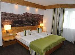 Goldener Adler Wattens