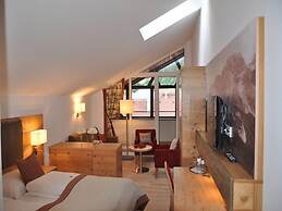 Goldener Adler Wattens