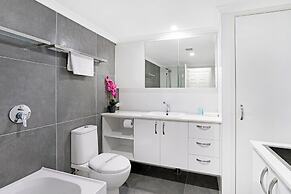 Oceanside Cove Holiday Apartments