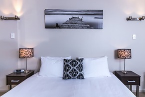 Twin Peaks Lakeside Inn