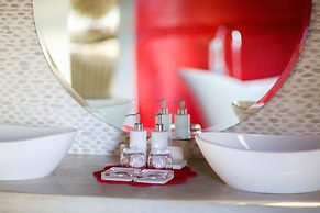 Pondoro Game Lodge  - Open to Kruger Park