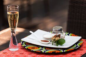 Pondoro Game Lodge  - Open to Kruger Park