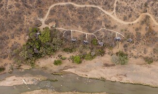 Pondoro Game Lodge  - Open to Kruger Park