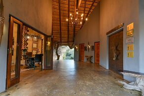 Pondoro Game Lodge  - Open to Kruger Park