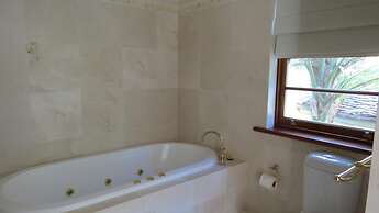 Victoria's at Wategos