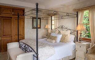 Victoria's at Wategos