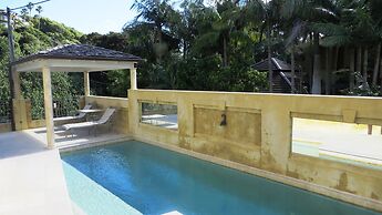 Victoria's at Wategos