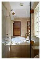 Victoria's at Wategos