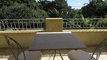 Victoria's at Wategos