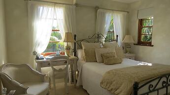 Victoria's at Wategos