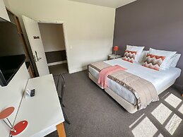 Silverstream Retreat