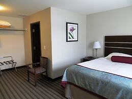 Super 8 by Wyndham Saskatoon Near Downtown