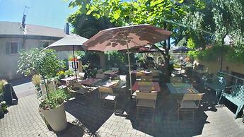 Logis Hôtel La Terrasse Fleurie