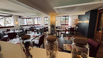 Logis Hôtel La Terrasse Fleurie