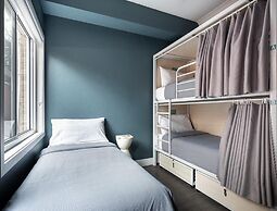 Stoke Beach House - Hostel