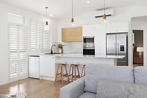 Noosa Outrigger Beach Resort