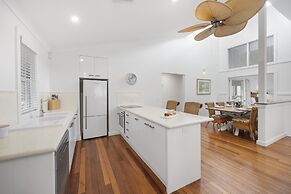 Noosa Outrigger Beach Resort