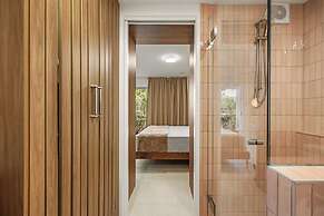 Noosa Outrigger Beach Resort