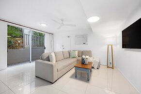 Noosa Outrigger Beach Resort