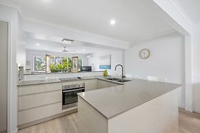 Noosa Outrigger Beach Resort