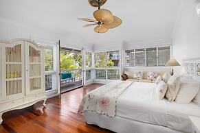 Noosa Outrigger Beach Resort