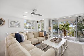 Noosa Outrigger Beach Resort