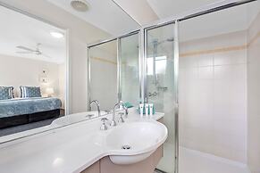 Noosa Outrigger Beach Resort