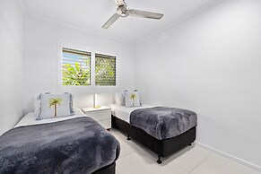 Noosa Outrigger Beach Resort