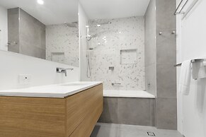 Noosa Outrigger Beach Resort