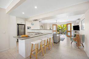 Noosa Outrigger Beach Resort