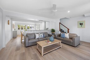 Noosa Outrigger Beach Resort