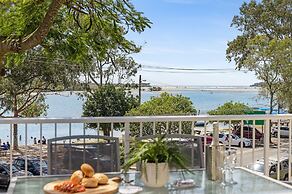 Noosa Outrigger Beach Resort