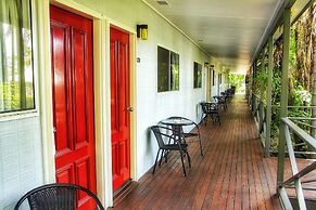 Knotts Crossing Resort