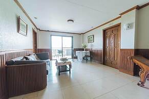 MC Mountain Home Apartelle