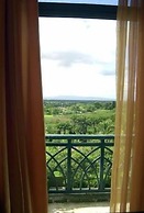 MC Mountain Home Apartelle