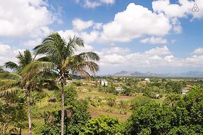 MC Mountain Home Apartelle