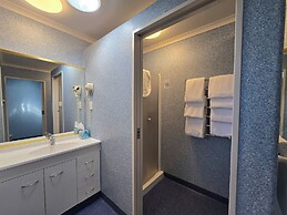 Bluewater Hotel