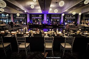 Radisson Blu Aqua Hotel Chicago