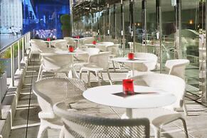 Radisson Blu Aqua Hotel Chicago