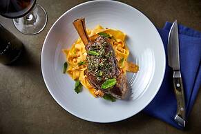 Radisson Blu Aqua Hotel Chicago