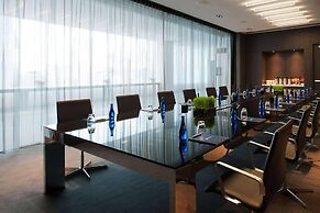 Radisson Blu Aqua Hotel Chicago