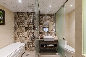 Sunflower Luxury Hotel