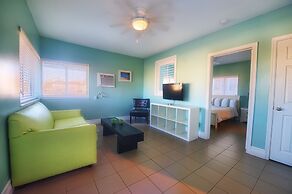 Hollywood Beachside Boutique Suites