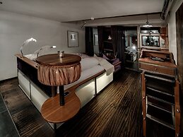 Backstage Boutique Hotel